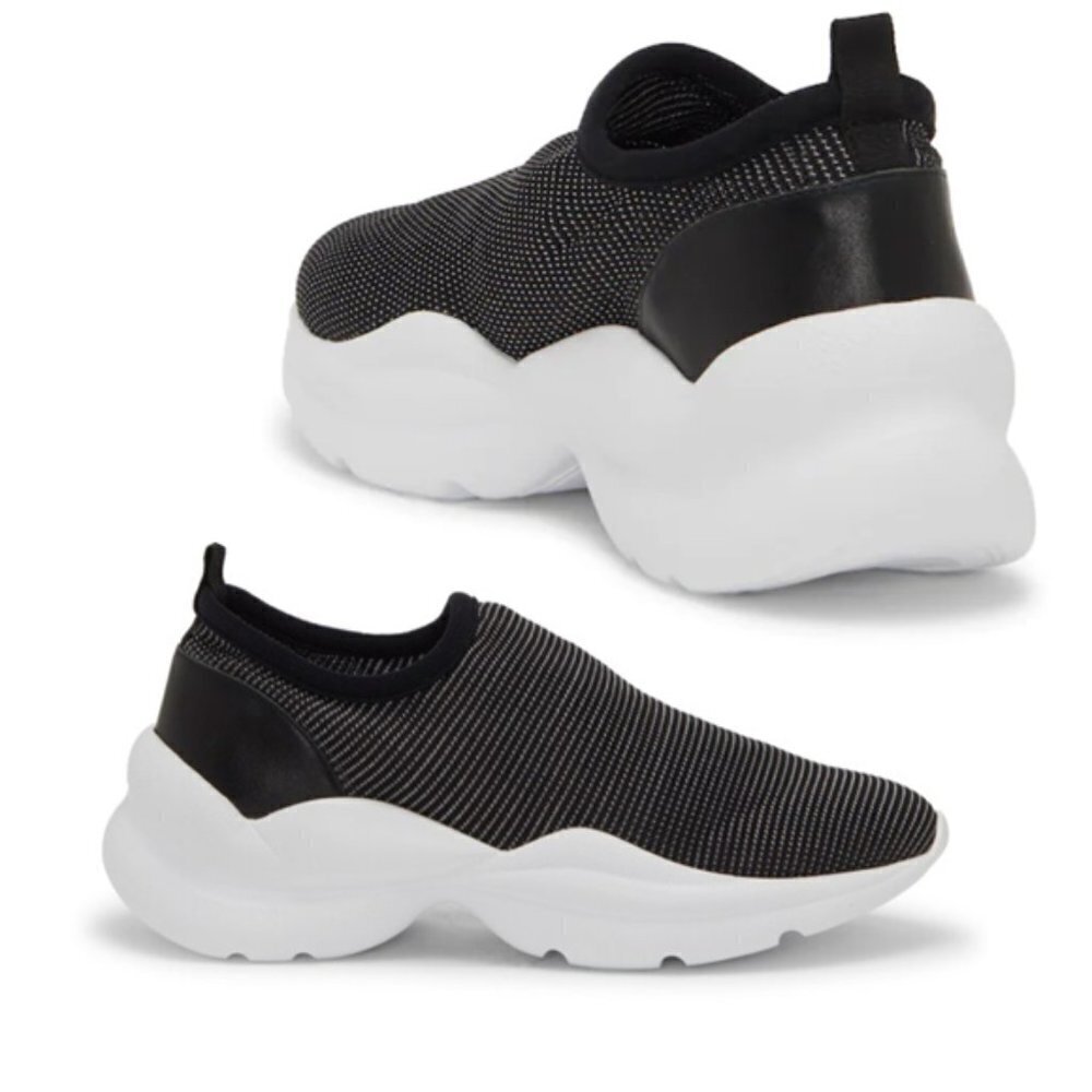 Vince Camuto Covitta Knit Slip-On Sneaker run 8.5
